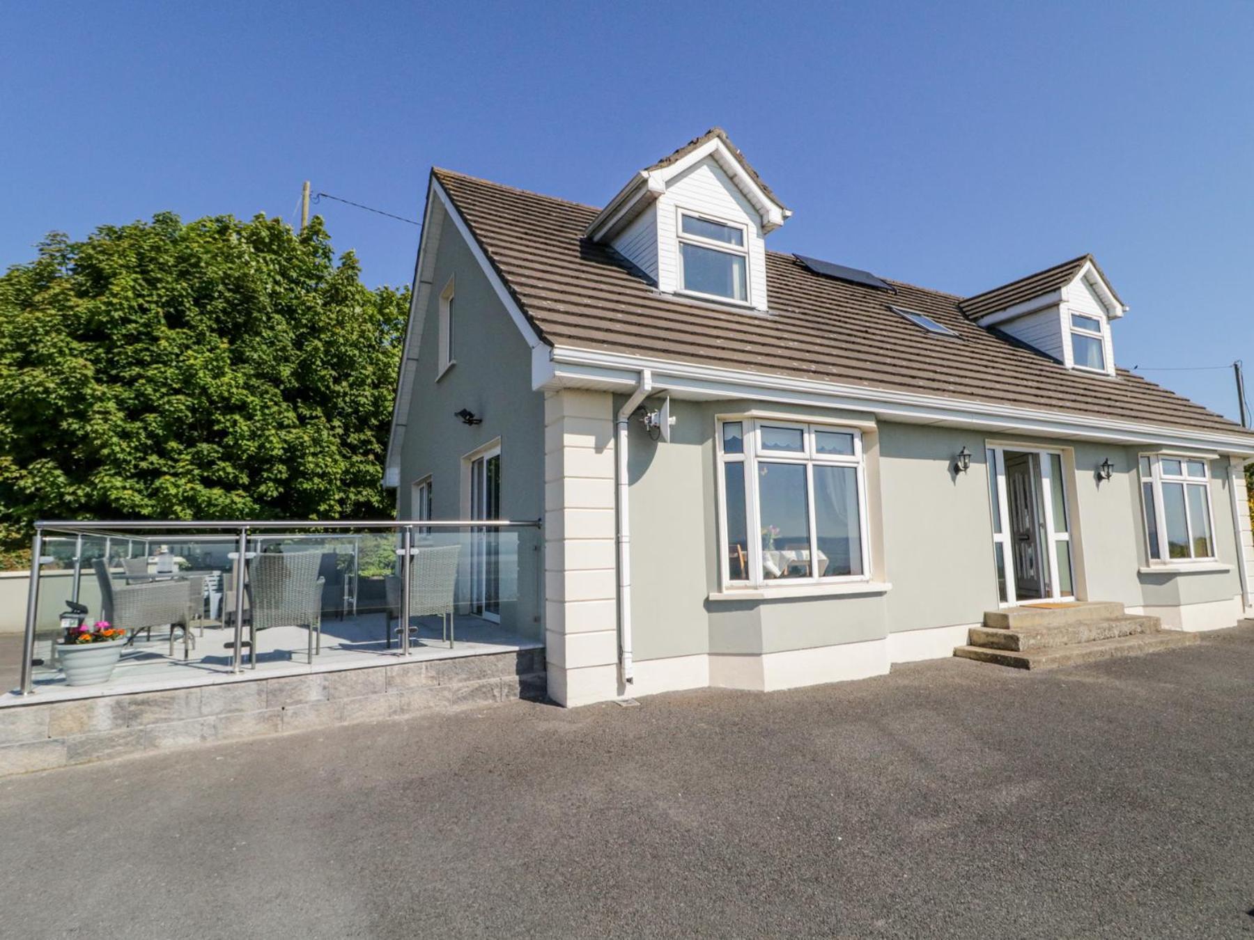 Tullyally Red Castle Exterior photo